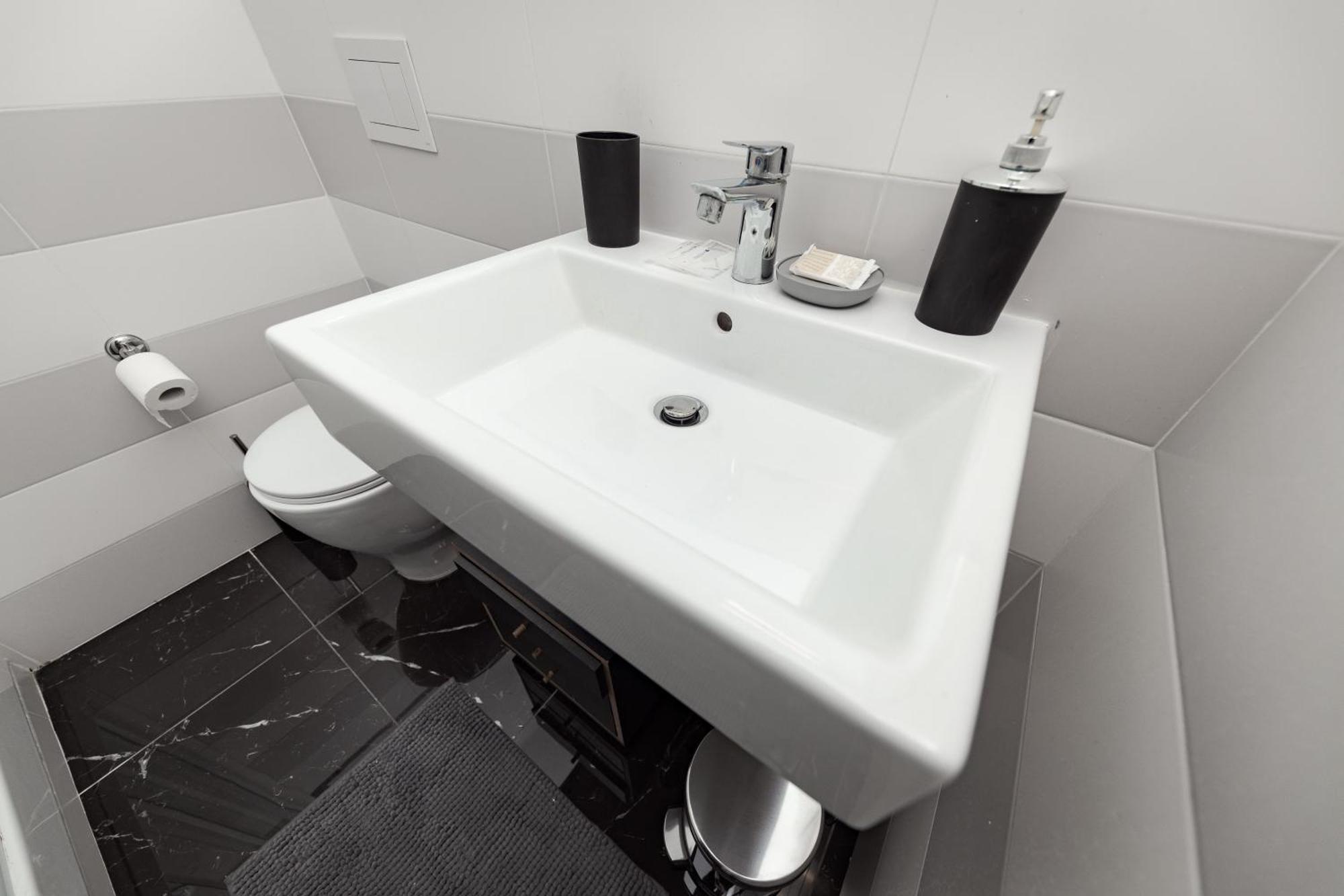 Style134 50 Meters From Metro A Lucio Sestio Station Apartment Rom