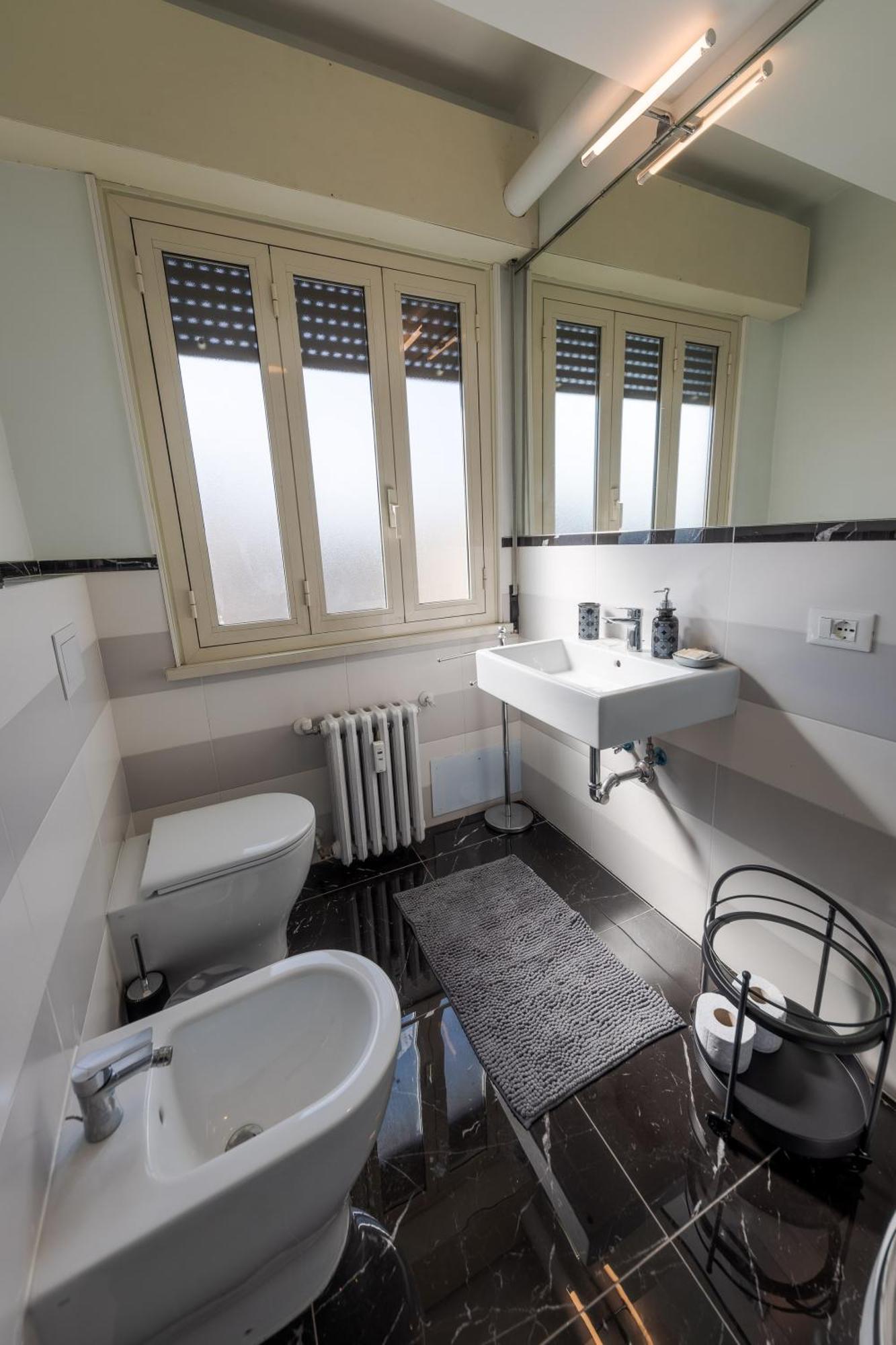 Style134 50 Meters From Metro A Lucio Sestio Station Apartment Rom